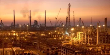 होर्मुज संकट के बीच भारत की ऊर्जा सुरक्षा क्यों रही मजबूत