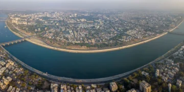 The-Sabarmati-riverfront-in-Ahmedabad,-Gujarat
