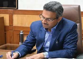 अनुराग रस्तोगी को फिर मिला छह महीने का एक्सटेंशन