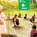 'एक पेड़ मां के नाम' मिशन बना मिसाल, एक दिन में लगाए 35 करोड़ पौधे