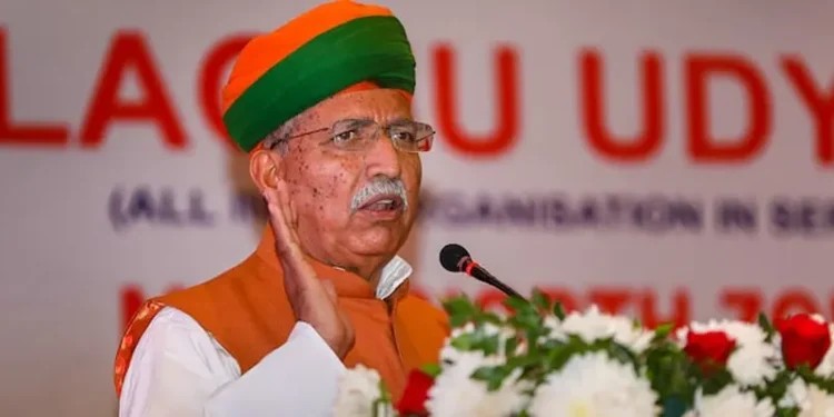 सुप्रीम कोर्ट में 10000 मामले 10 साल से और हाई कोर्ट में 80000 केस 30 साल से लंबित