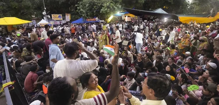 पेपर लीक ः विपक्ष का 'चुनिंदा आक्रोश'