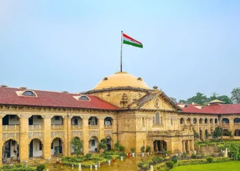 इलाहाबाद हाई कोर्ट हिजाब स्कूल ड्रेस कोड फैसला