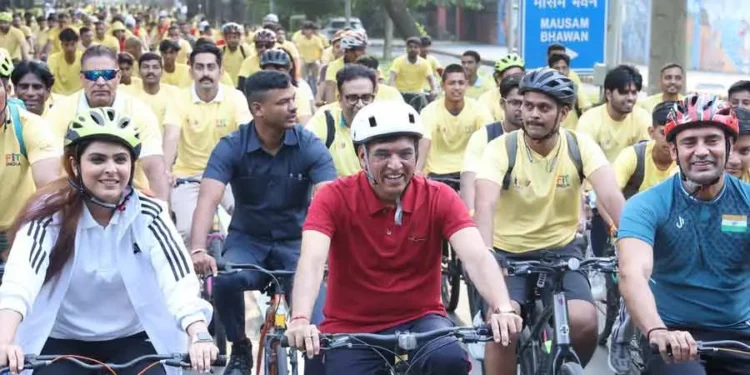 सूरत में ‘फिट इंडिया संडेज ऑन साइकिल’ का आयोजन