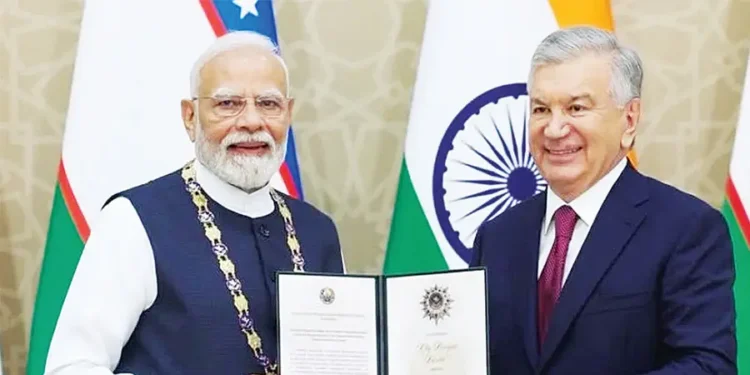 बातचीत से सुलझाएं विवाद : पीएम मोदी