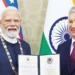 बातचीत से सुलझाएं विवाद : पीएम मोदी