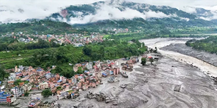 नेपाल ने जल प्रलय के दौरान मदद के लिए भारत को सराहा