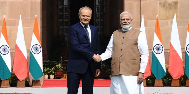 नई दिल्ली में प्रधानमंत्री नरेंद्र मोदी और पोलैंड के प्रधानमंत्री डोनाल्ड टस्क, 22 अक्टूबर 2026 · फोटो : पीएमओ इंडिया