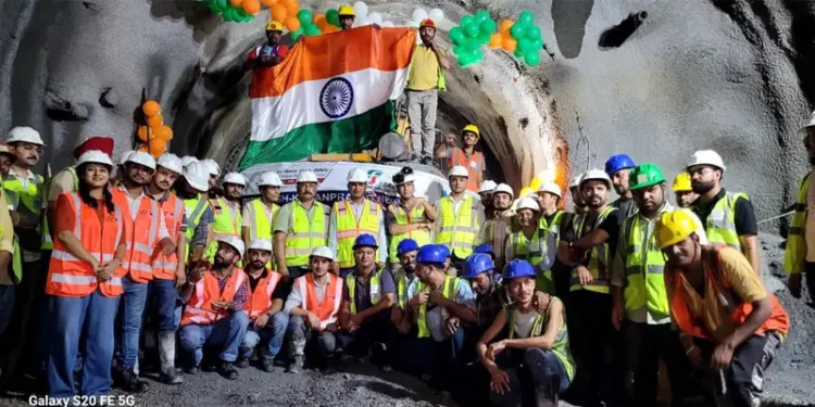 ऋषिकेश-कर्णप्रयाग रेलवे लाइन प्रोजेक्ट में 41 टनलों का काम पूरा