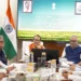 कृषि भवन, नई दिल्ली में पराली प्रबंधन की समीक्षा बैठक में केंद्रीय कृषि मंत्री शिवराज सिंह चौहान और पर्यावरण मंत्री भूपेंद्र यादव। फोटो : पीआईबी